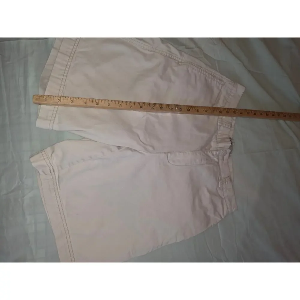 Old Navy Men's Tan Khaki Cargo Shorts Classic Utility Inseam 9
